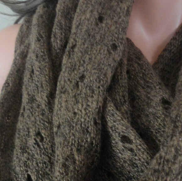 Openwork Brown Infinity Scarf - Picture 2 of 2